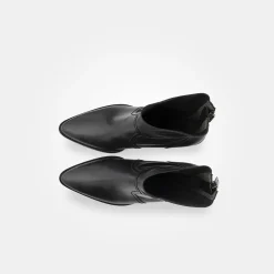 Ankle boot