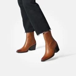Ankle boot