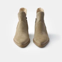Ankle boot