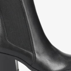 Chelsea ankle boot