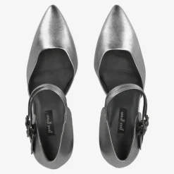 Clasp pumps