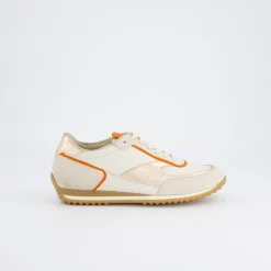 Clasp pumps