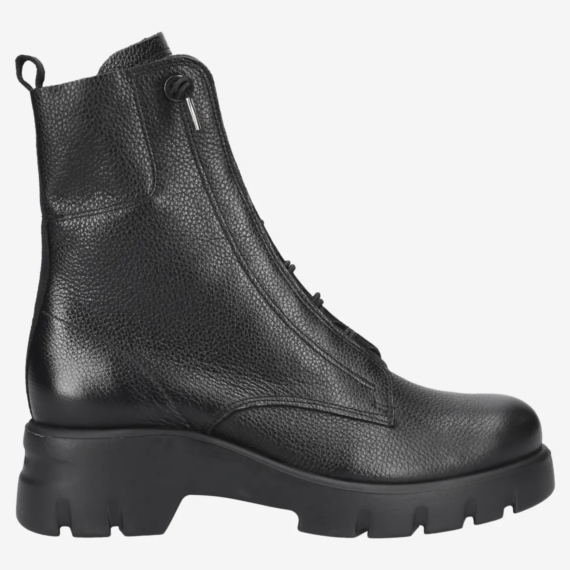 Lace-up ankle boot