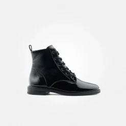 Lace-up ankle boot