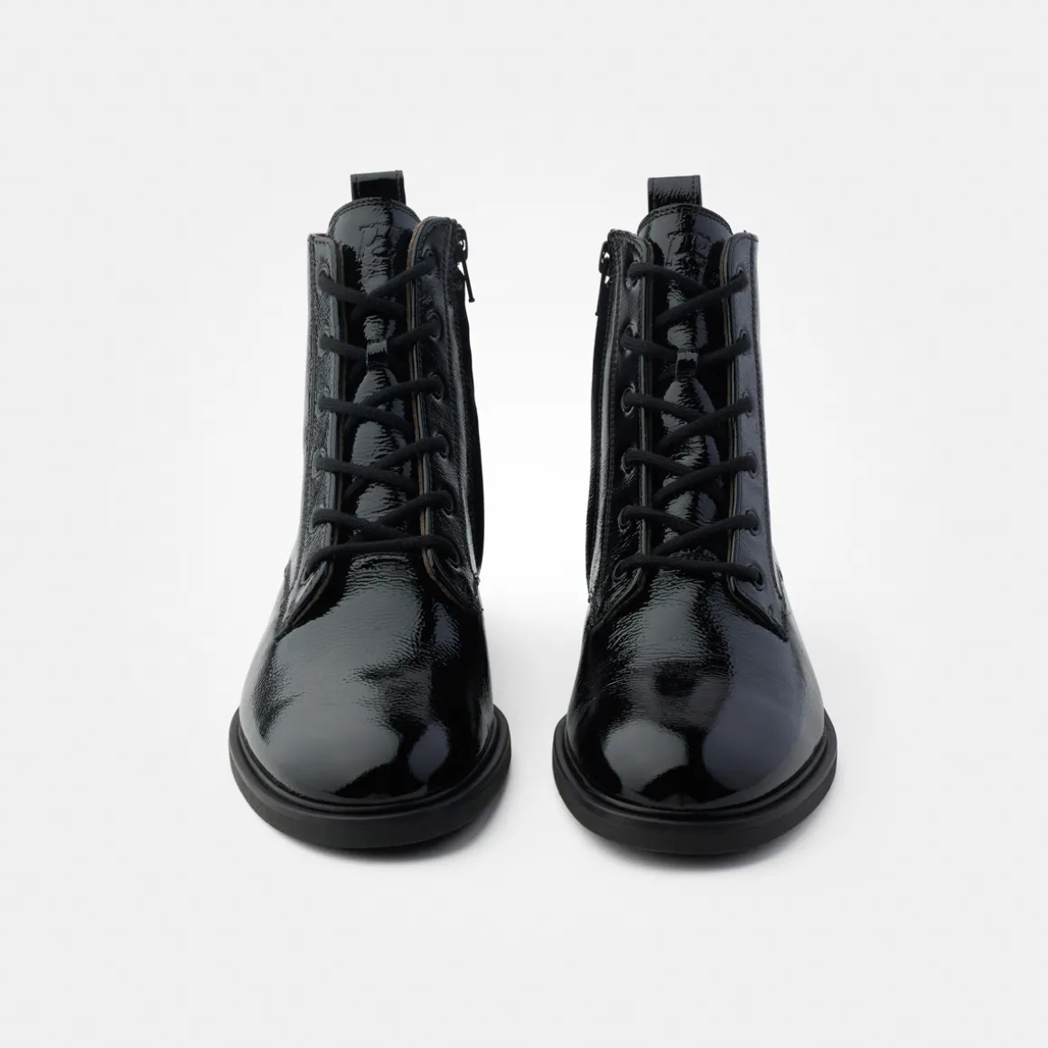 Lace-up ankle boot