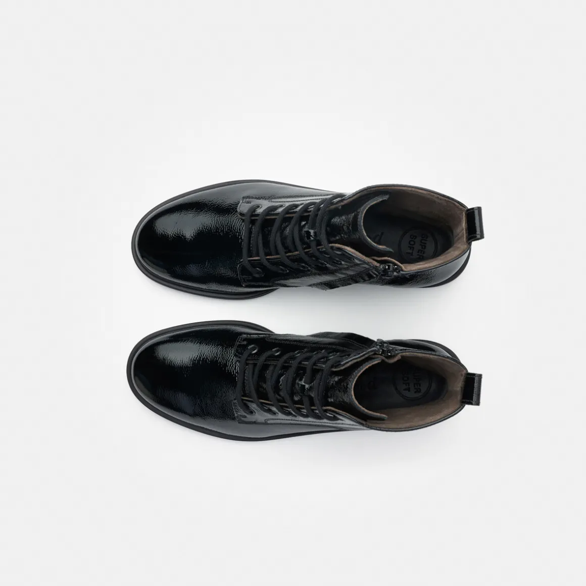 Lace-up ankle boot