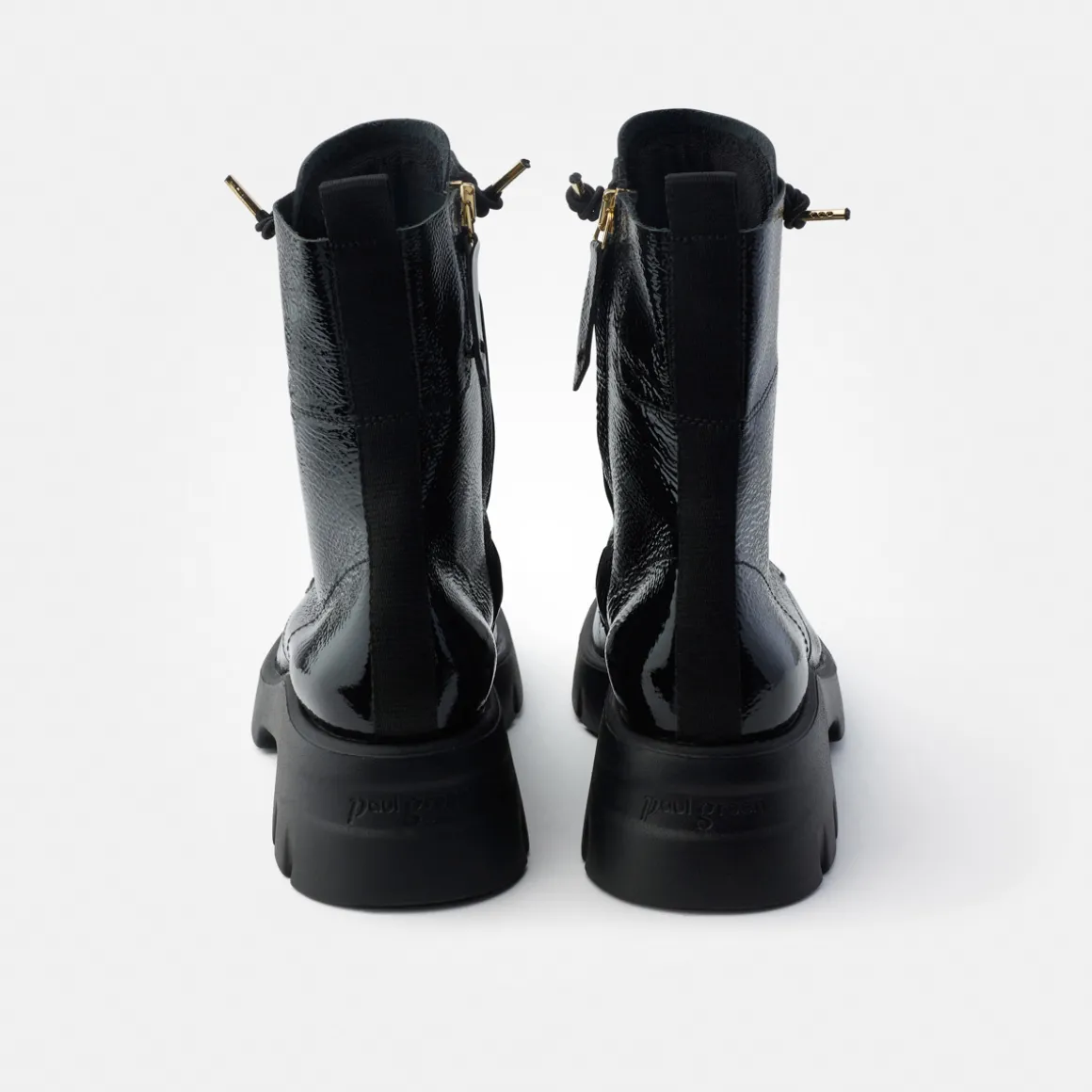 Lace-up ankle boot