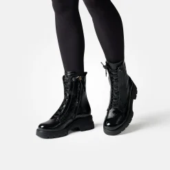 Lace-up ankle boot