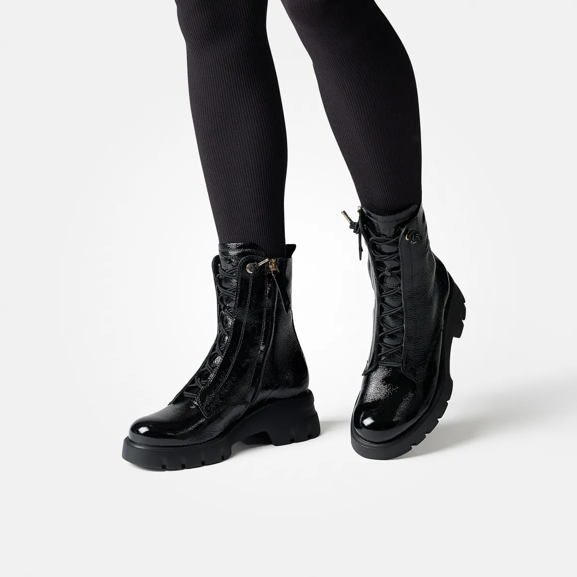 Lace-up ankle boot