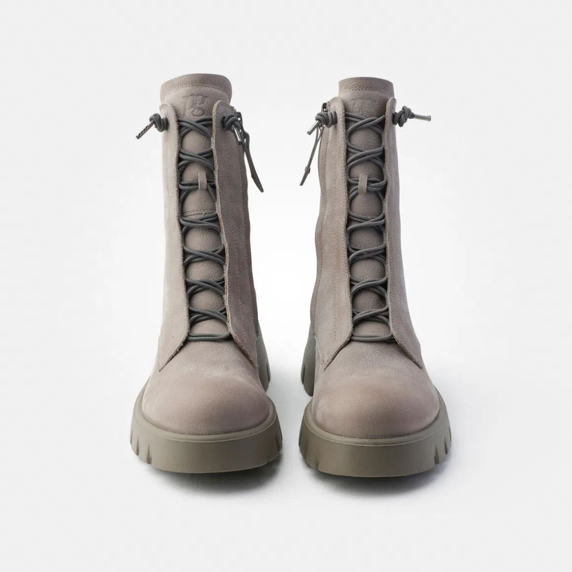 Lace-up ankle boot