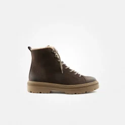 Lace-up ankle boot with warm lining