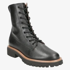 Lace-up bootie