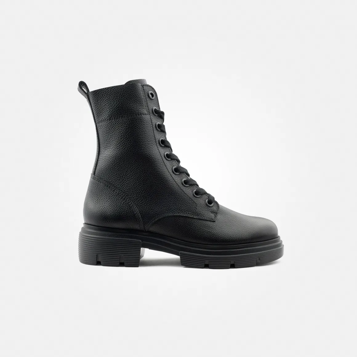 Lace-up bootie