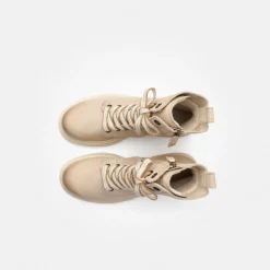 Lace-up bootie