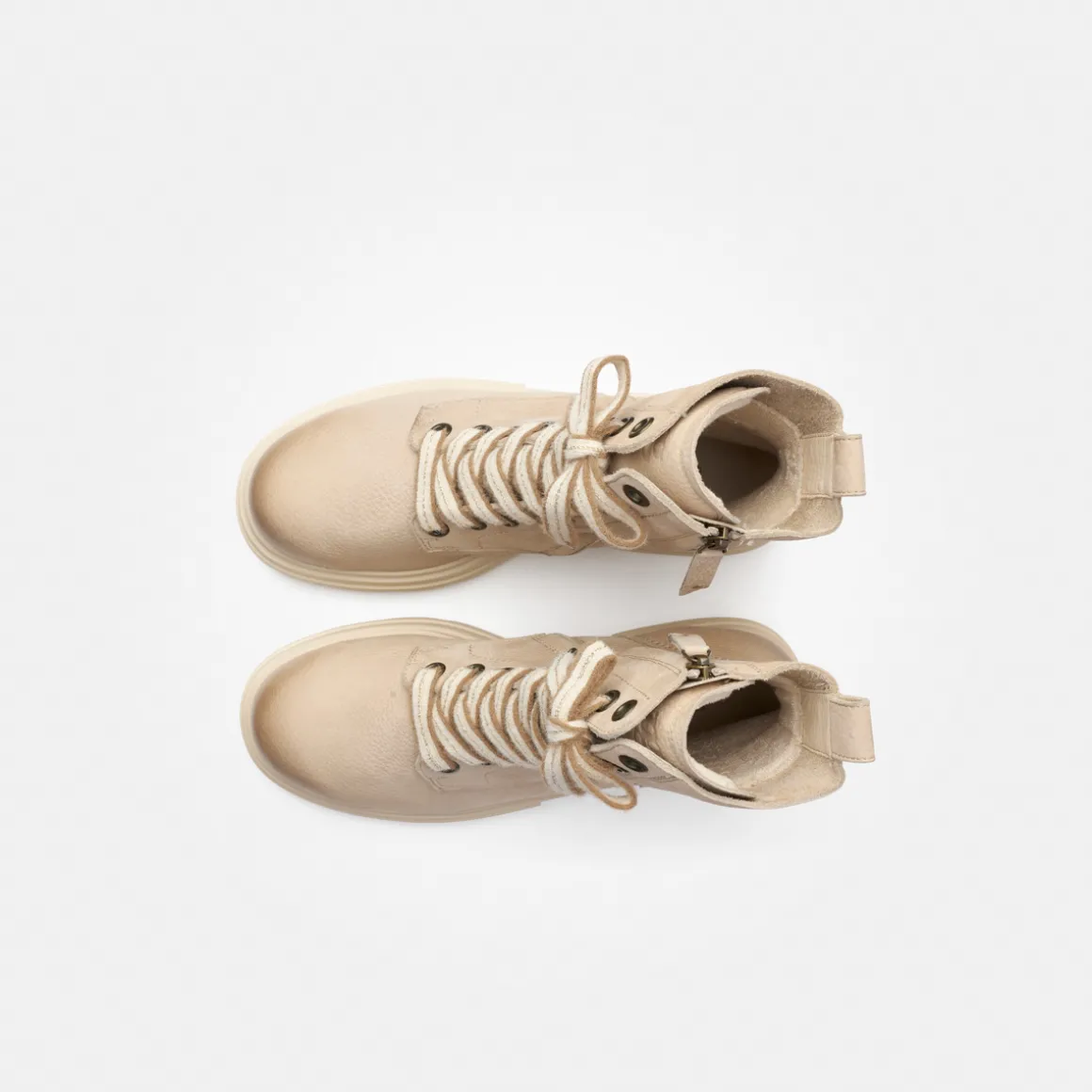 Lace-up bootie