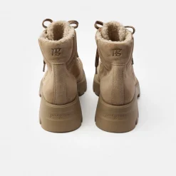 Lace-up bootie with warm lining