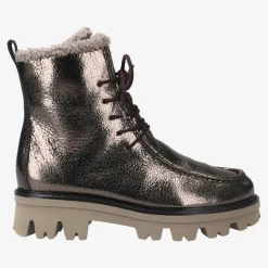 Lace-up bootie with warm lining