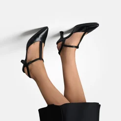 Sandal
