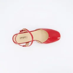 Sandal