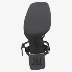 Sandal