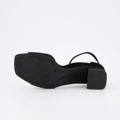 Sandal