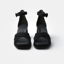 Sandal