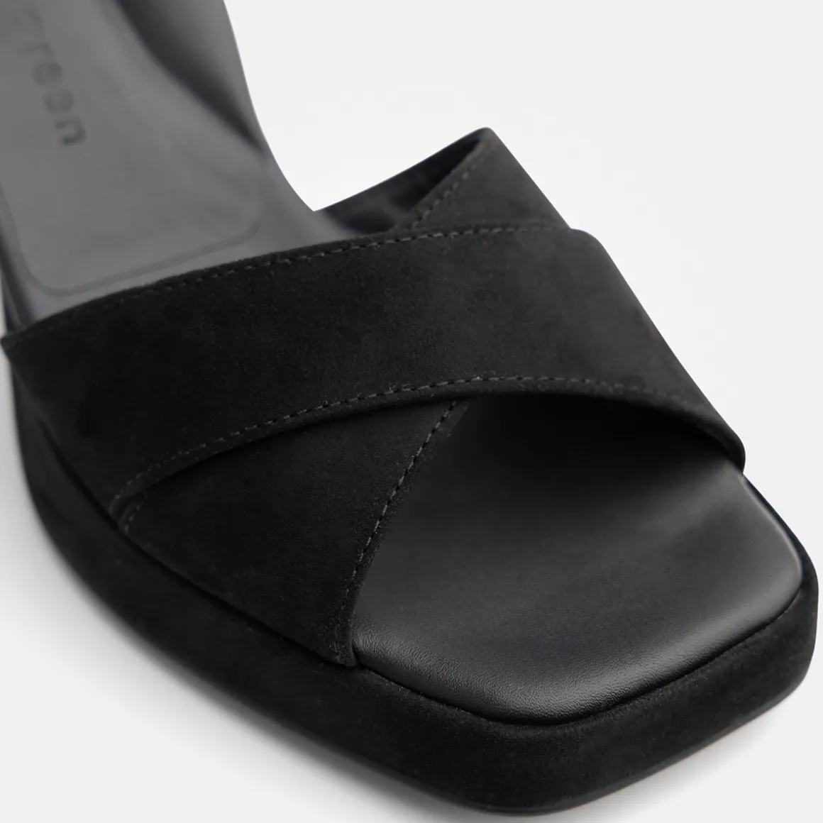 Sandal
