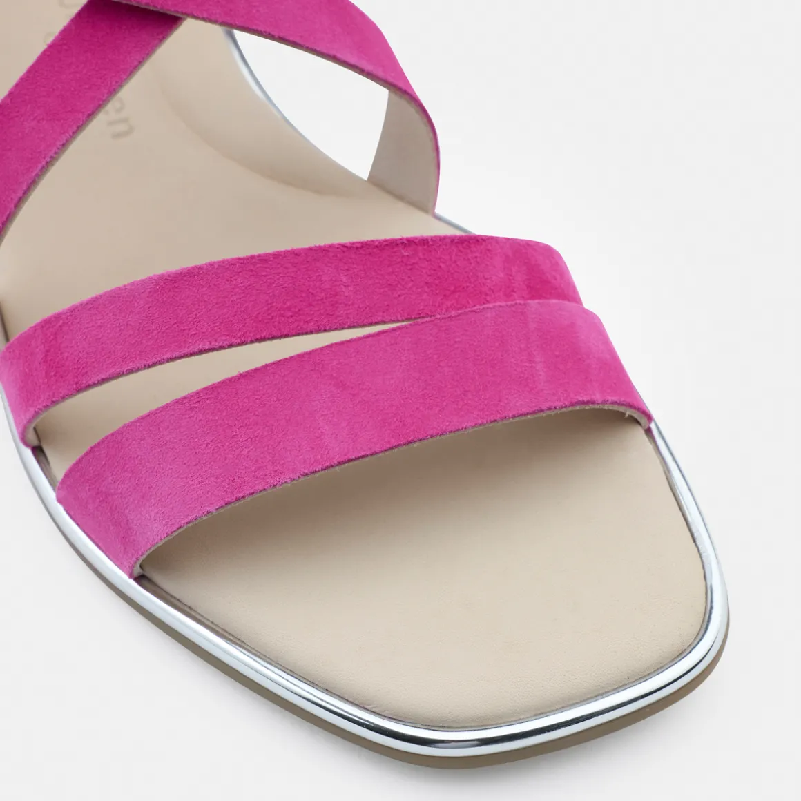 Sandal