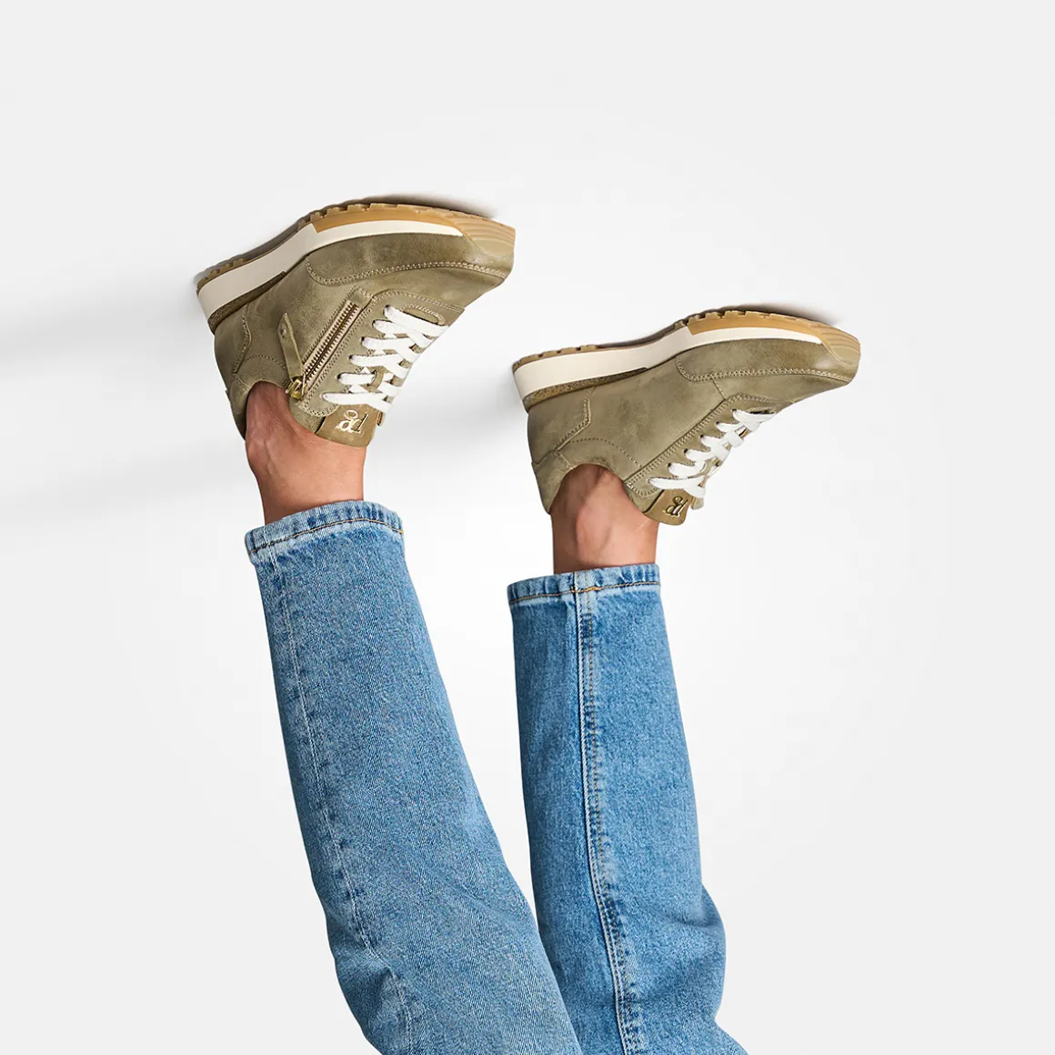 Sneaker