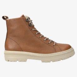 SUPER SOFT lace up ankle boot with warm lining