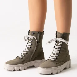 SUPER SOFT lace-up boots