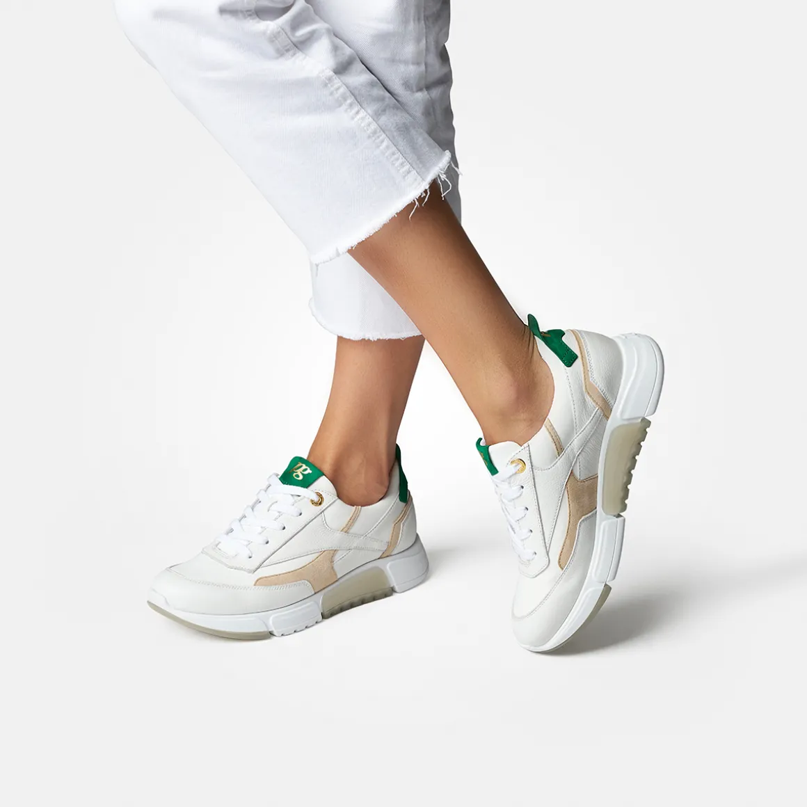 SUPER SOFT sneaker with removable footbed